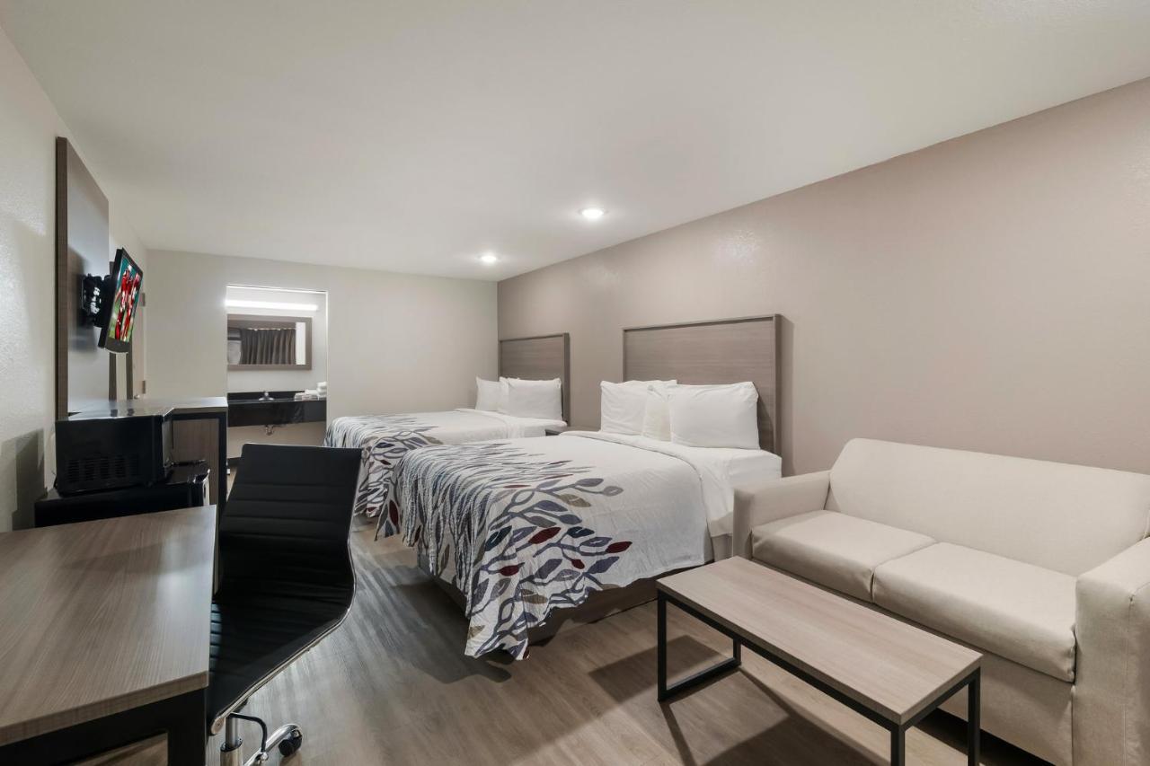 Red Roof Inn & Conference Center Мак-Кинни Экстерьер фото