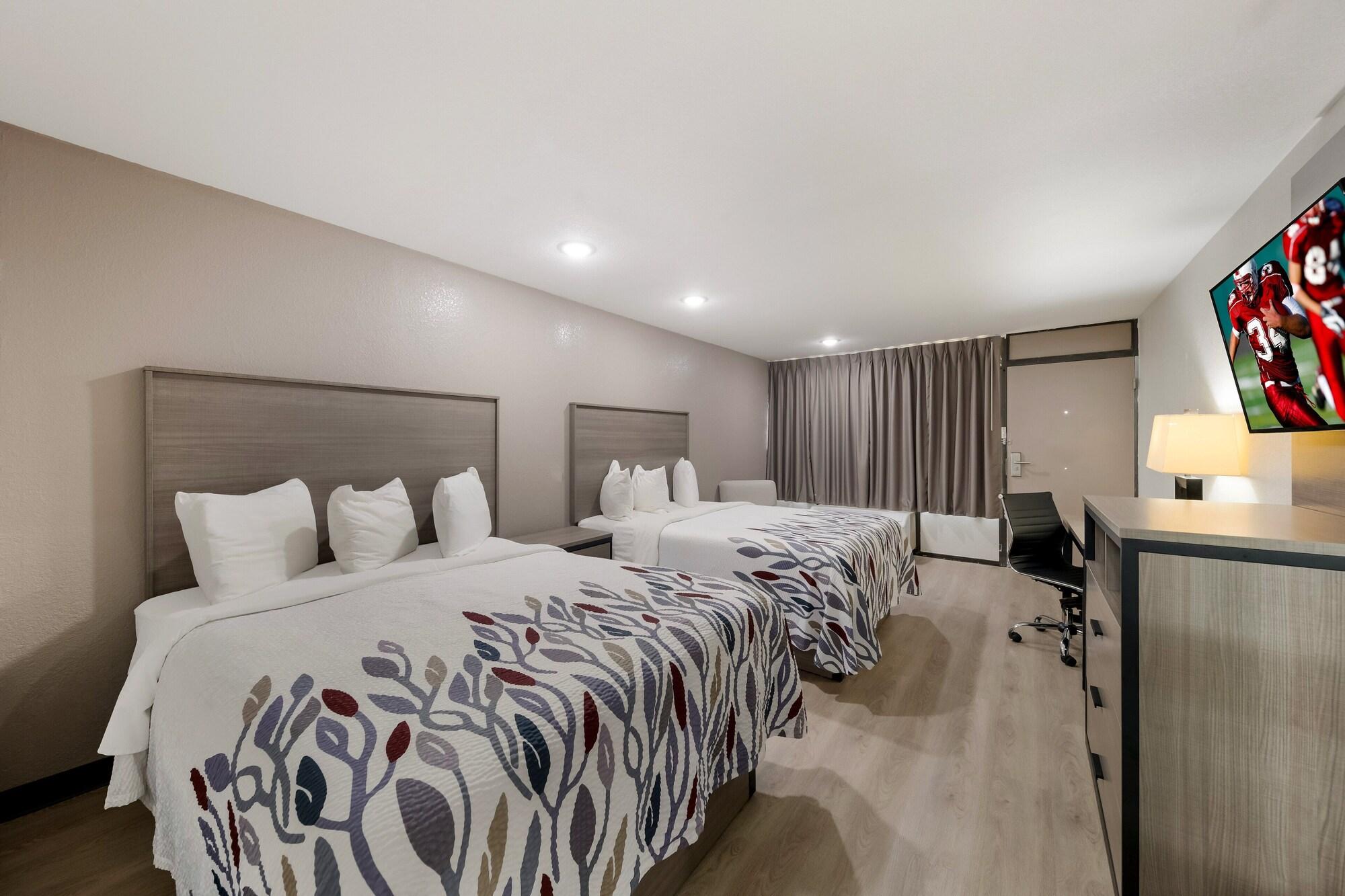 Red Roof Inn & Conference Center Мак-Кинни Экстерьер фото