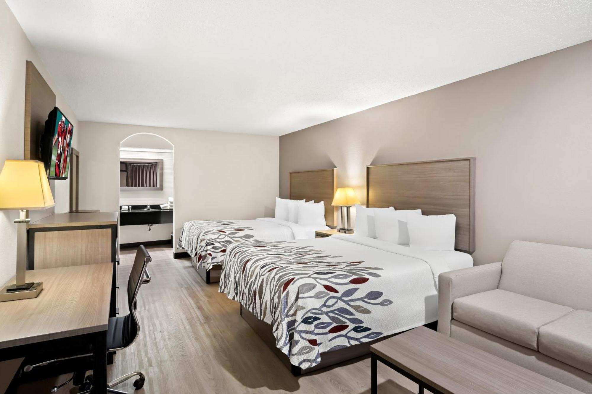 Red Roof Inn & Conference Center Мак-Кинни Экстерьер фото