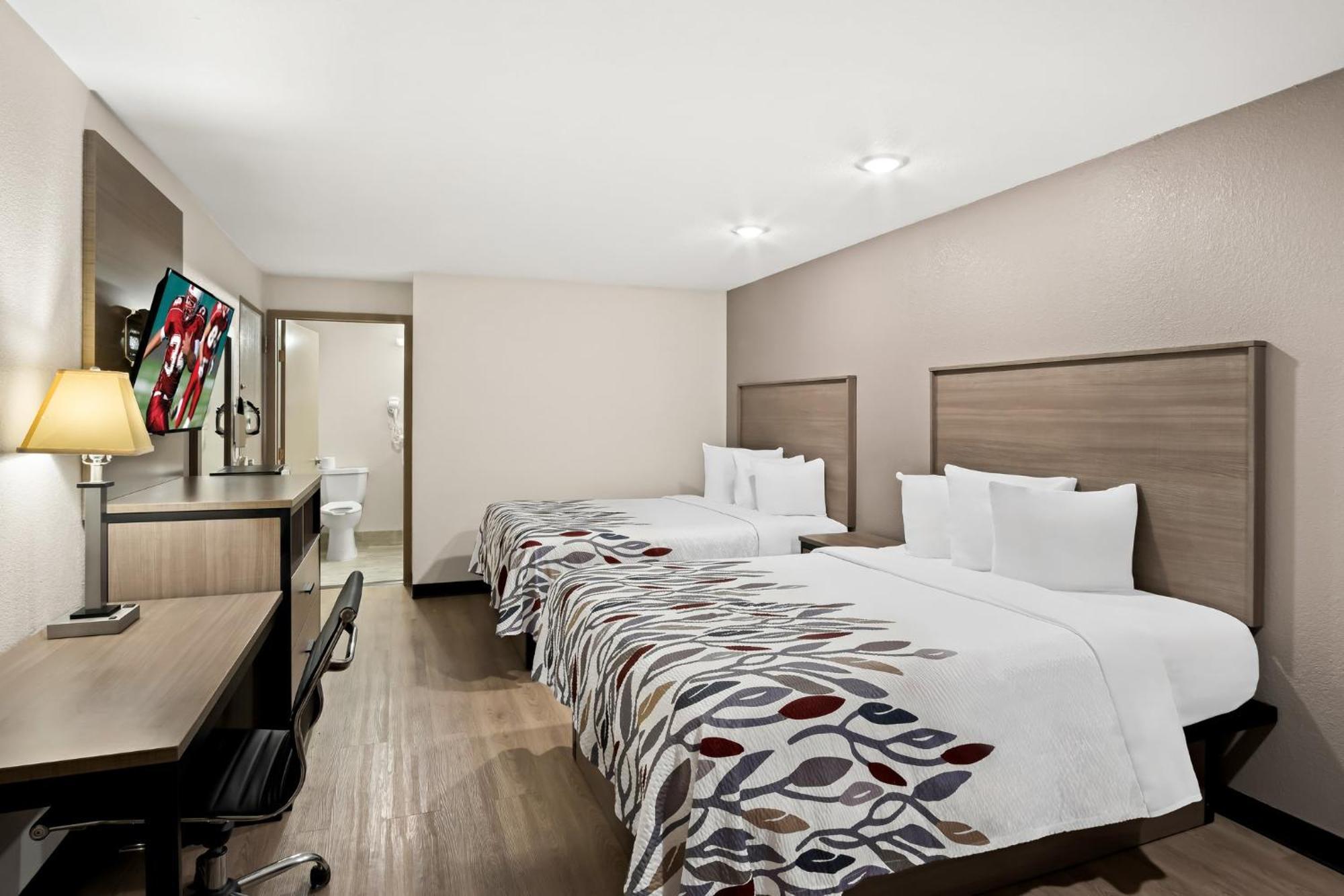 Red Roof Inn & Conference Center Мак-Кинни Экстерьер фото