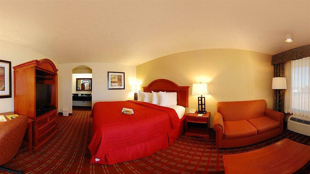 Red Roof Inn & Conference Center Мак-Кинни Экстерьер фото