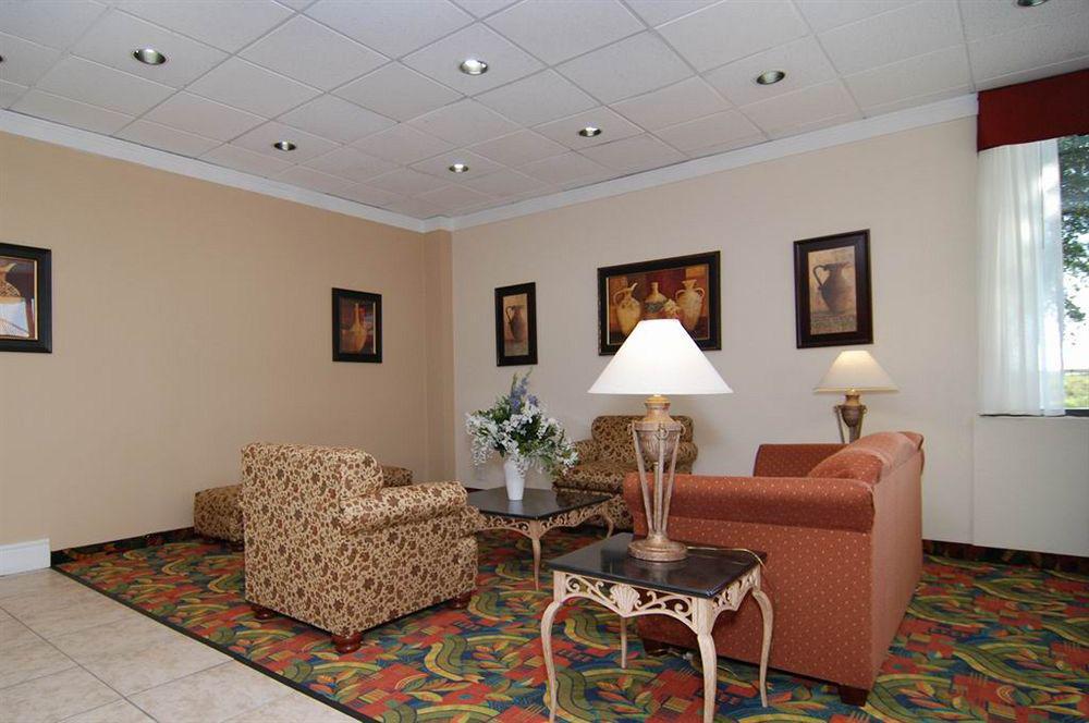 Red Roof Inn & Conference Center Мак-Кинни Экстерьер фото