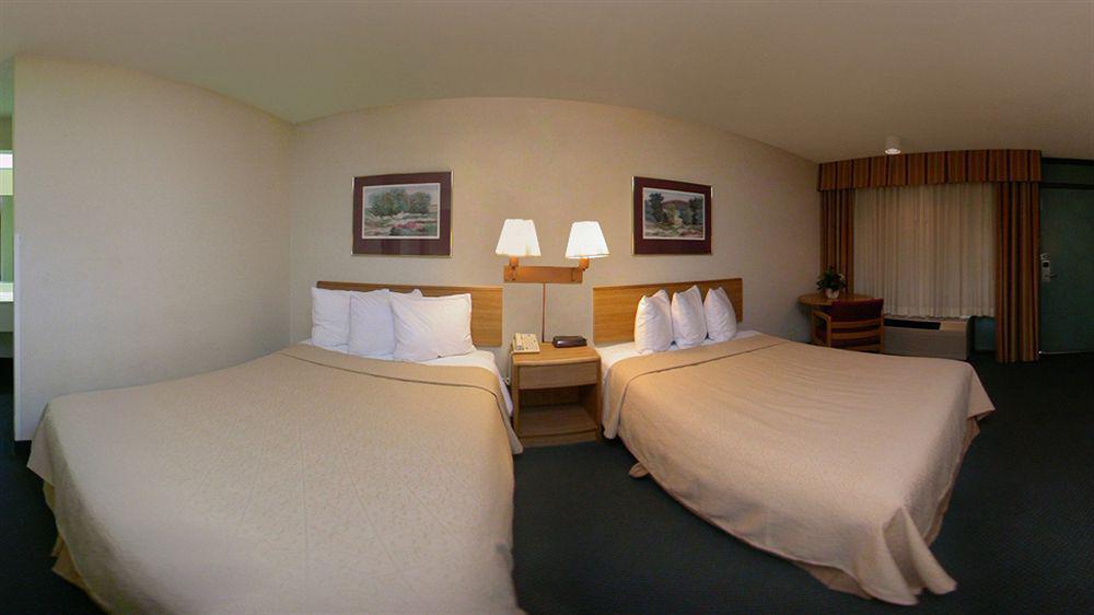 Red Roof Inn & Conference Center Мак-Кинни Экстерьер фото